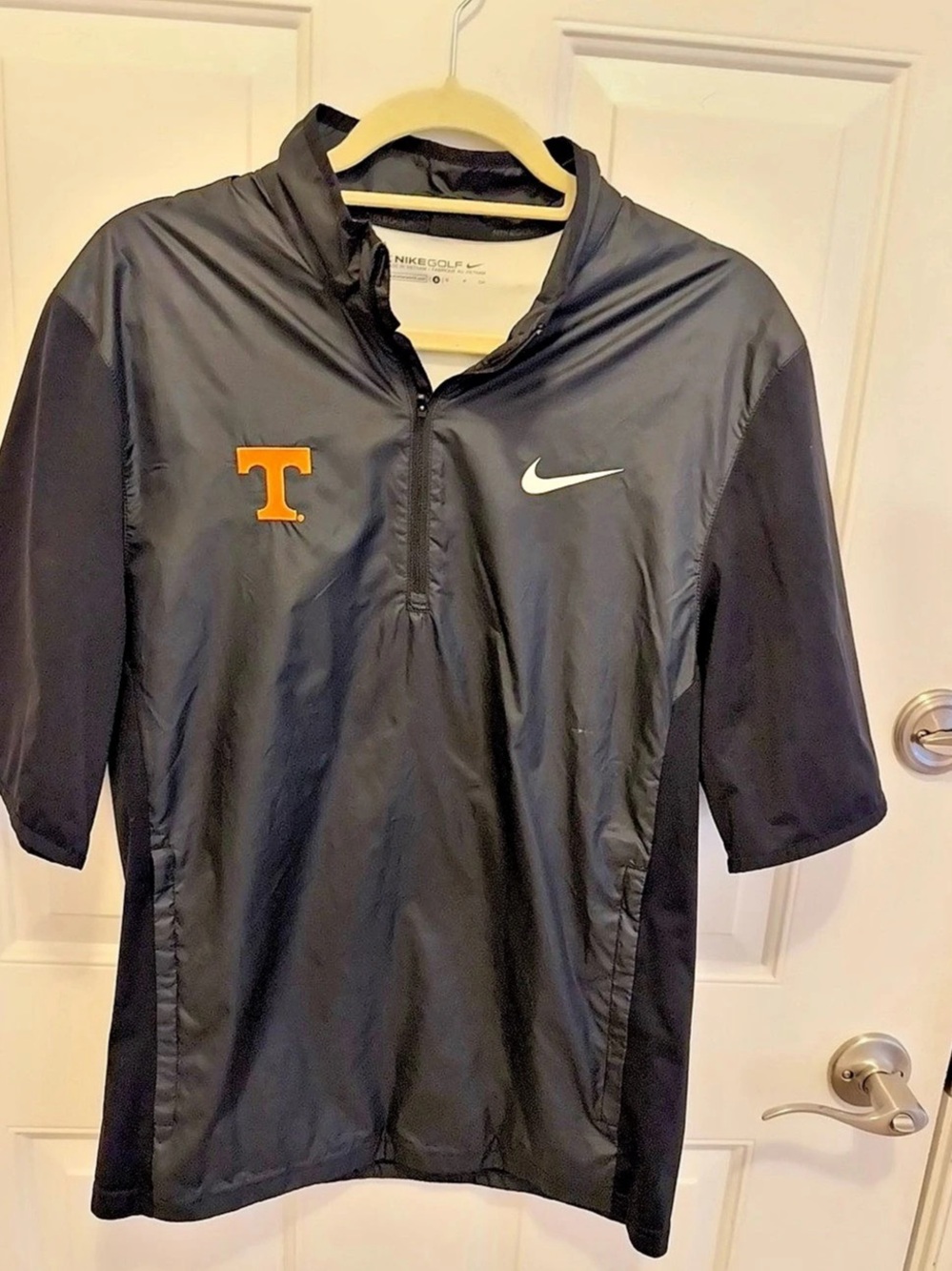 Nike Men's Black Pullover Jacket